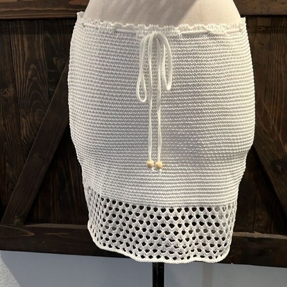 Crochet Knitted 2Pcs Hollow Out Backless Tube Top+Elastic Waist Mini Skirt Set - Picture 5 of 16